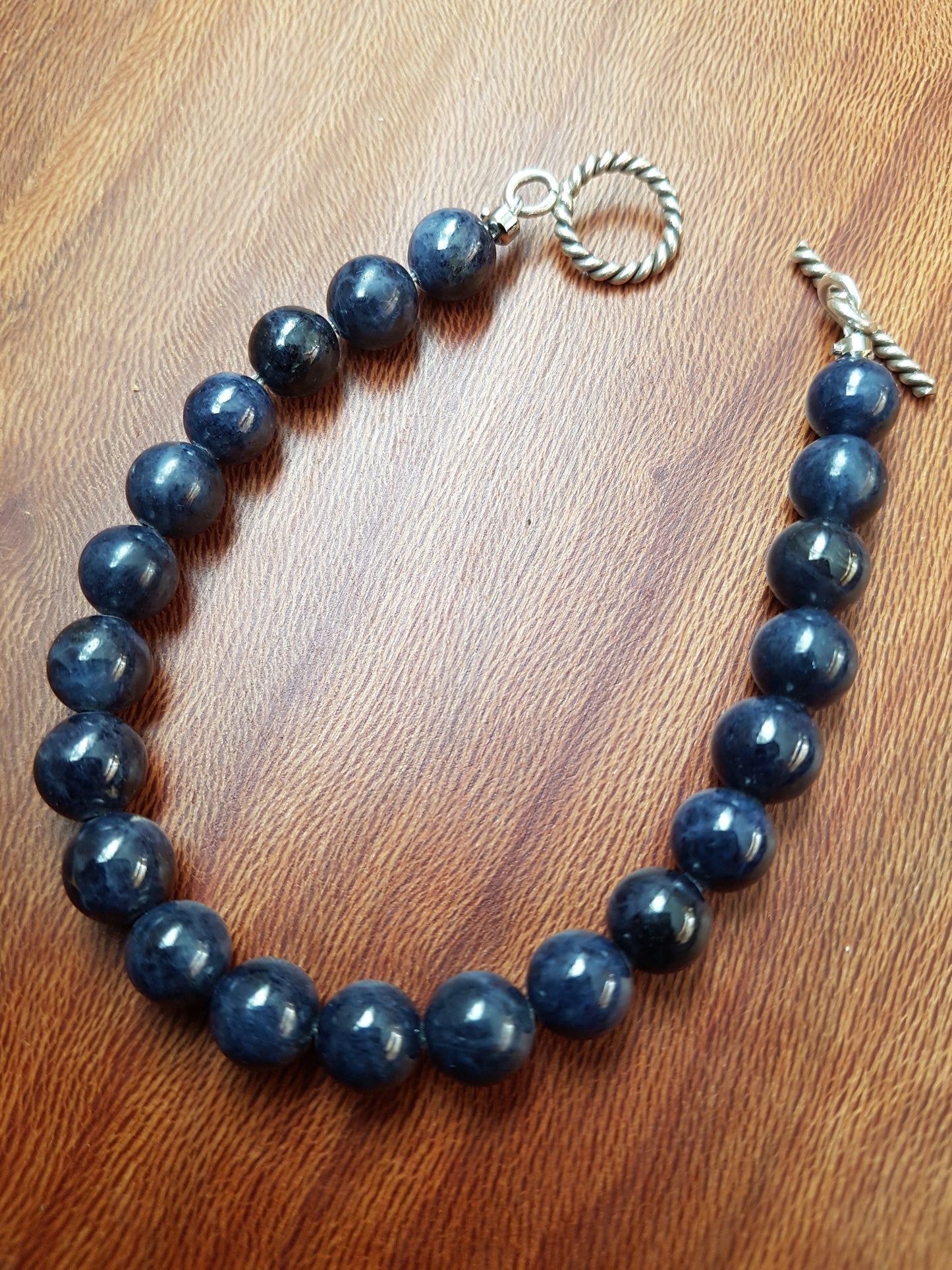 Blue sapphire bracelet 8mm