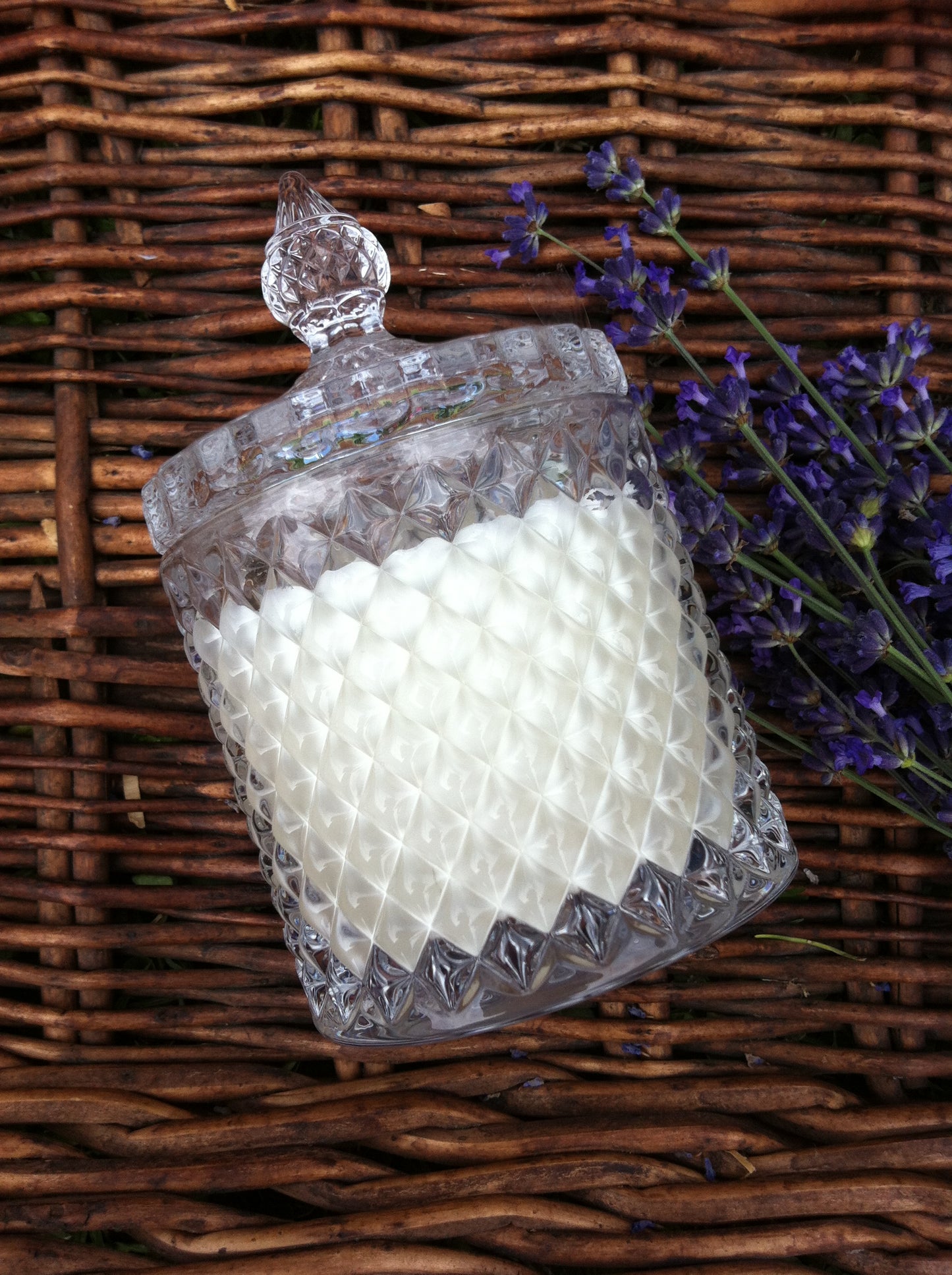 Castle crystal glass soy candle