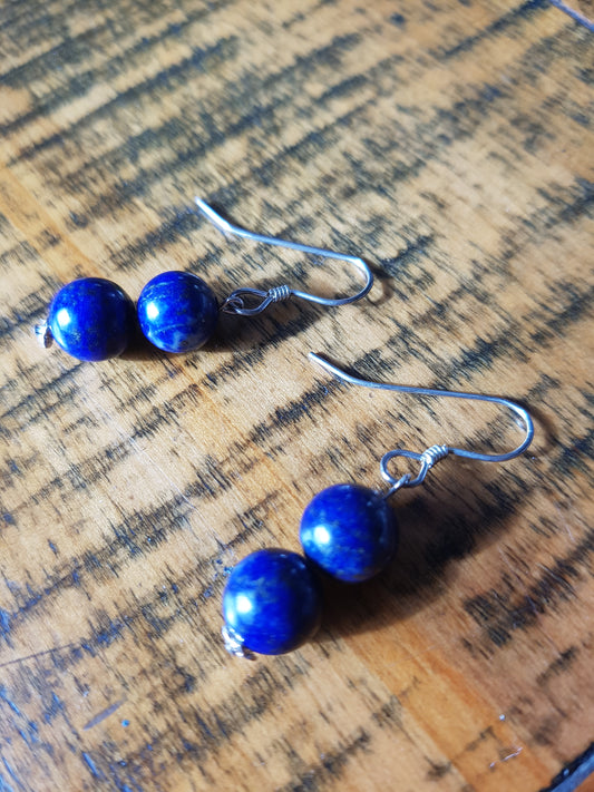 Lapis lazuli earring 8mm