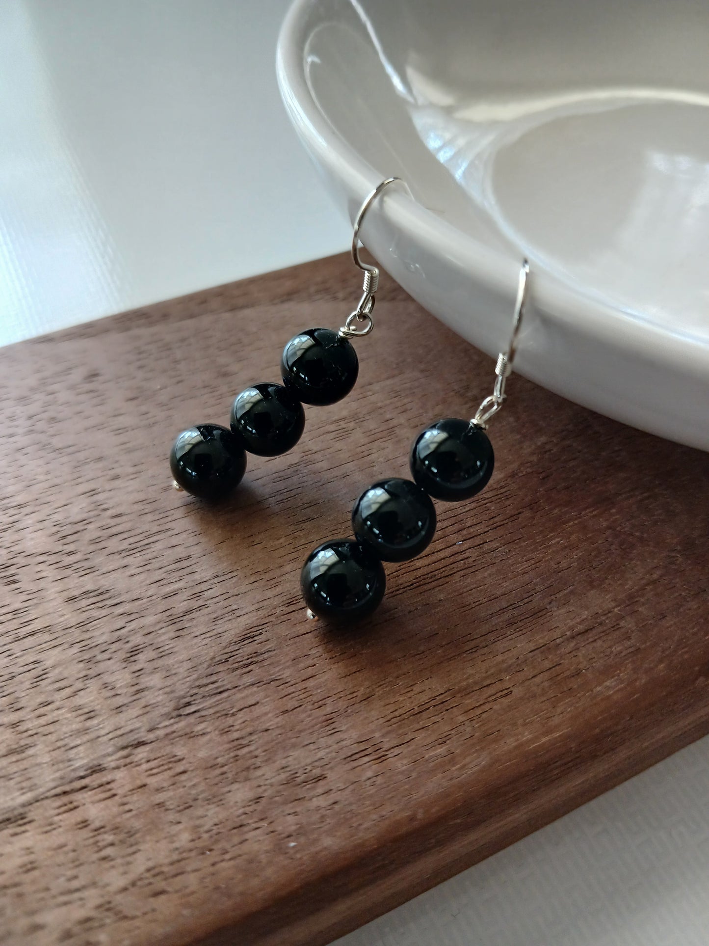 Black onyx earrings 8mm